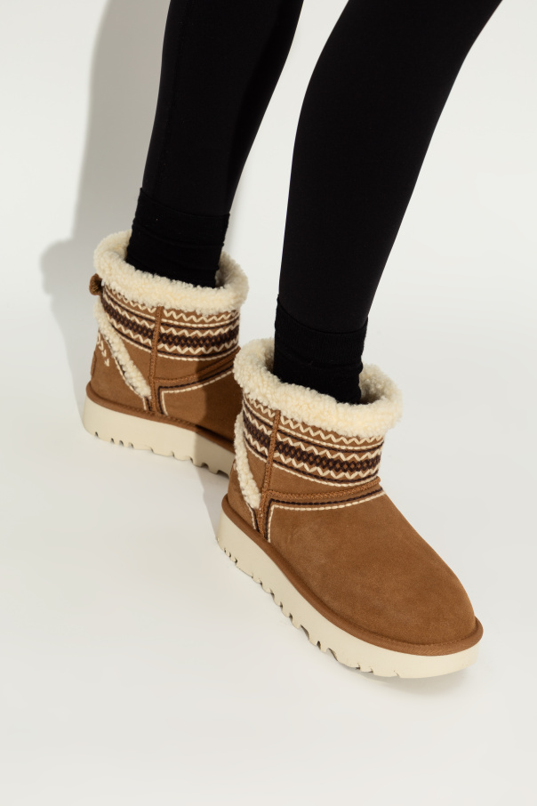 Schneestiefel w classic mini atherson od UGG
